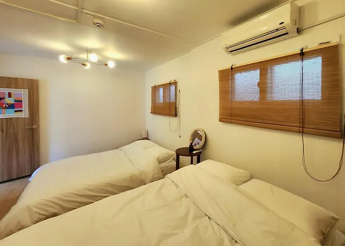 Apartment Byulbam - 5mins To Hyochang Park Station