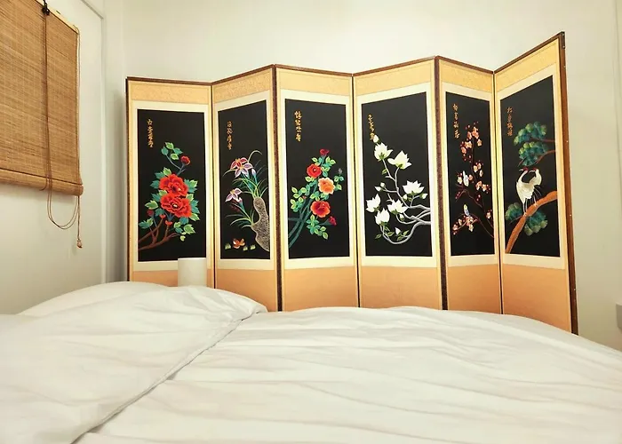 Byulbam - 5mins To Hyochang Park Station Apartment *